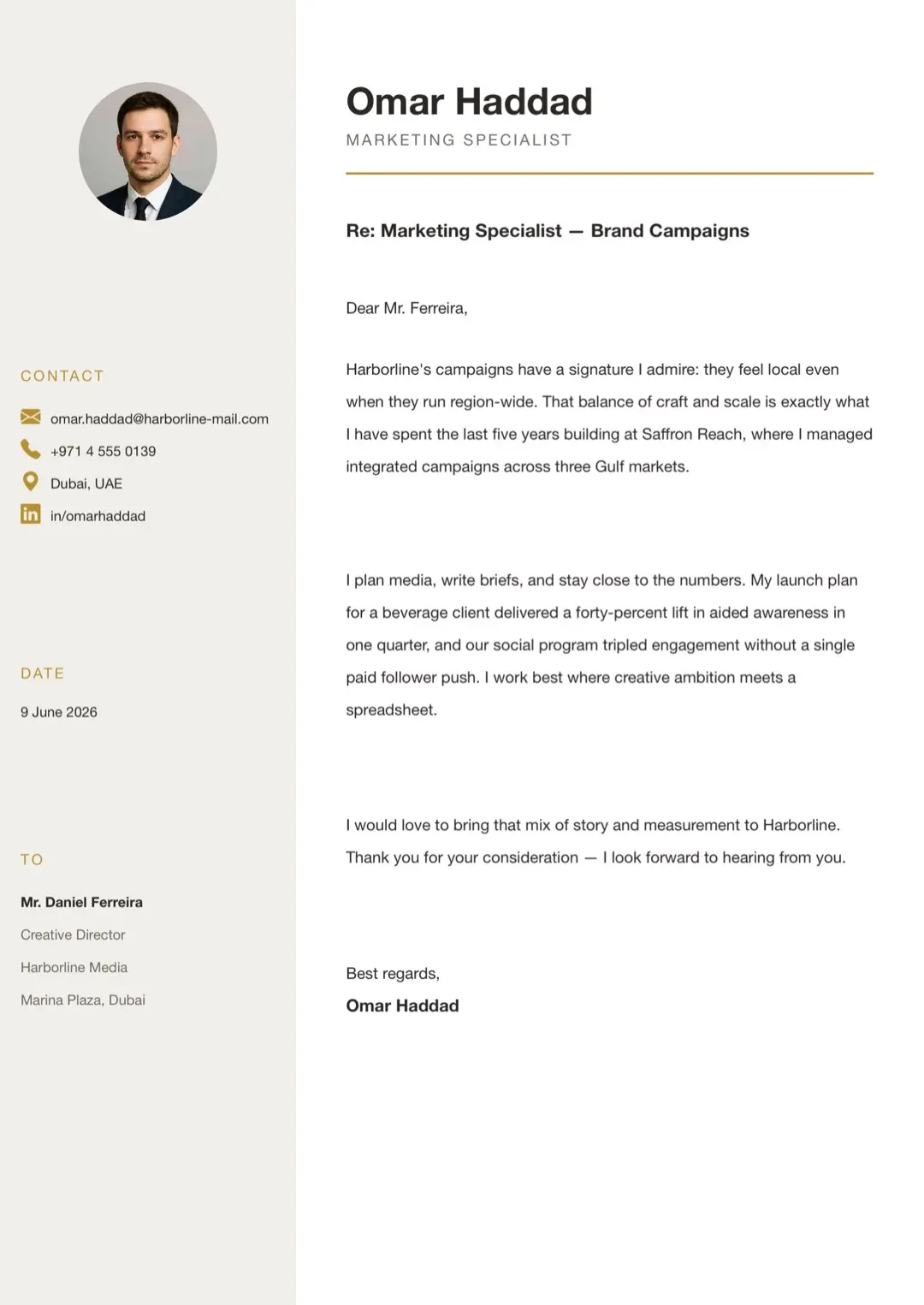 Black and White Two-Column Cover Letter with Photo